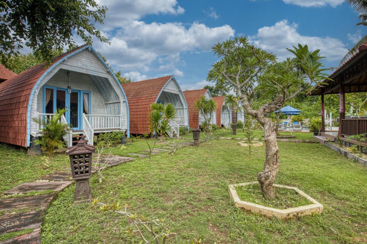 Megaland Bungalow Batununggul Экстерьер фото